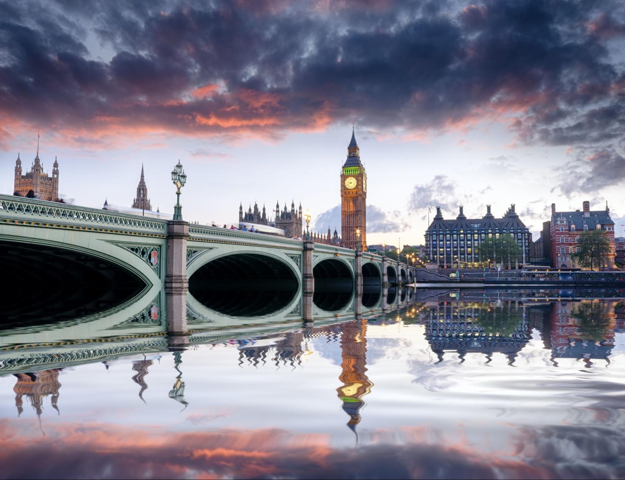 Auroras y Ciudades Imperiales 2027 — 1